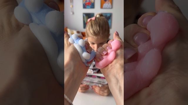 🌈Обзор сквишей антистресс кошачьи лапки зайчики капибара