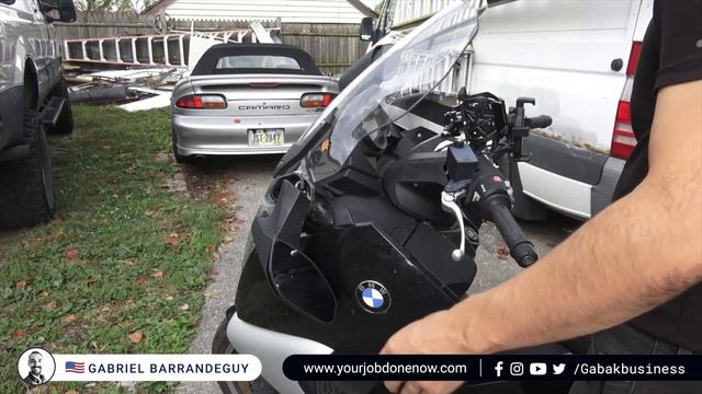 how to replace mirror scooter bmw 650gt? - Gabriel Barrandeguy - Gabak Business