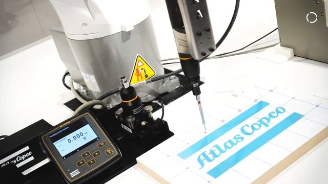 Automated fastening with KUKA robot KR AGILUS and Atlas Copco system