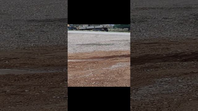 Речка которая запускали на песочной горе