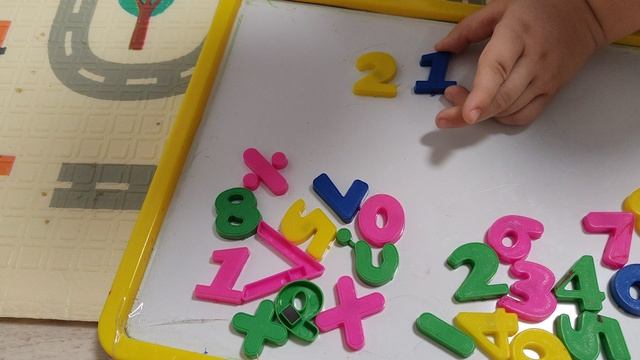 Вечерние развивающие детские игры, собираем цифры
