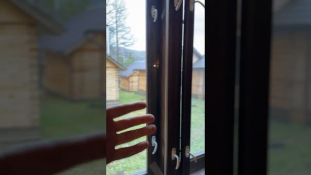 Дом охотника Сибирячёнок #ВидеоОбзор размещения в охотничьей заимке посреди тайги на Алтая
