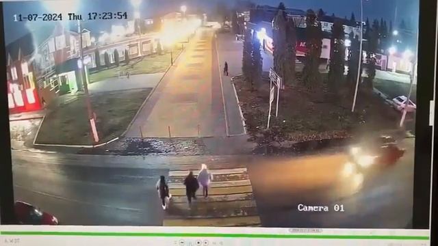 ❗️В Липецкой области были сбиты три девочки на пешеходном переходе, они попали в больницу.