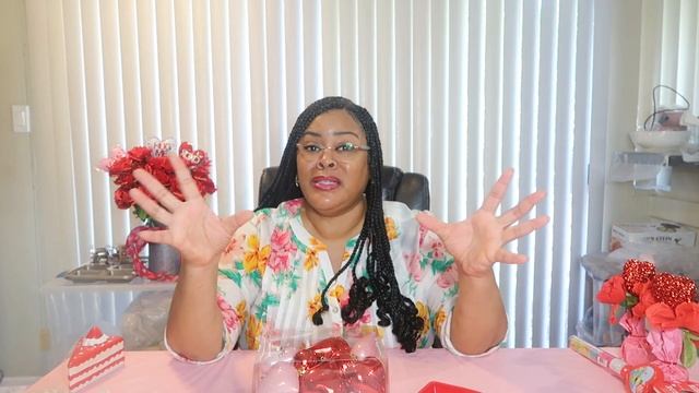 💕NEW PIONEER WOMAN HAUL! VALENTINE❤️ SHE HAS DONE IT AGAIN! DASH MINI HEART BUNDT CAKE MAKER + MORE