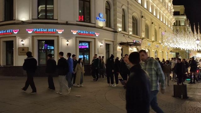 #Москва никогда не спит! Огромный мегаполис где у людей разный график работы Иногда они ночью гуляю