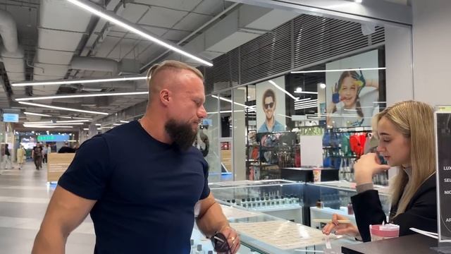 РУССКИЙ СЕРВИС ХУЖЕ ПРОСРОЧКИ!ДИРЕКТОР МАГАЗИНА УБЕГАЕТ!РАЗВОД С НОУТБУКОМ!ЭЛЬДОРАДО В ЖОПЕ!