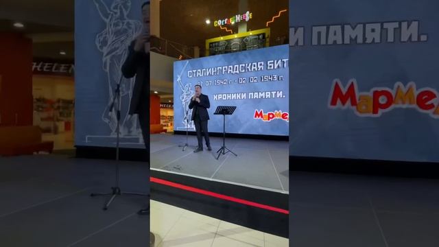 Идёт солдат по городу - Арман Погосян