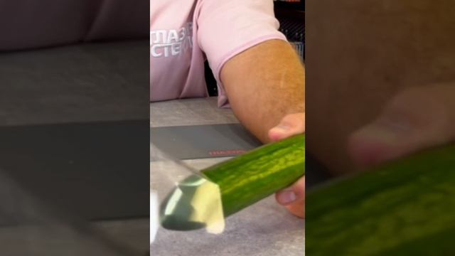 Глазурь снова шинкует огурцы!😲😲