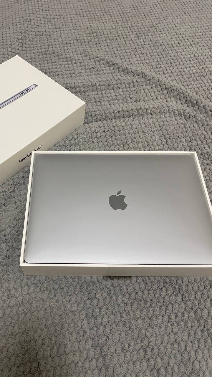 MacBook Air 13 M1 (8/256gb) Space Gray новый