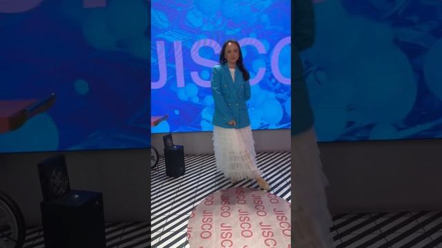 Take a photo #kpop #gidle #queencard #fashion #jisco