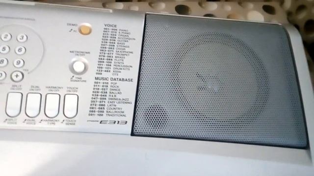 Синтезатор Yamaha PSR-E313