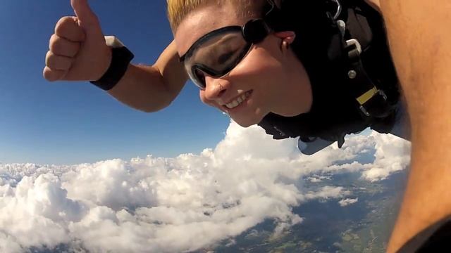 Tandem Skydive | Etowah, TN | Candice Bales