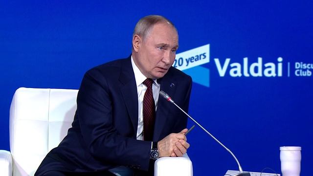 «Должны знать российские законы и русский язык!»: Владимир Путин высказался о ситуации с мигрантами