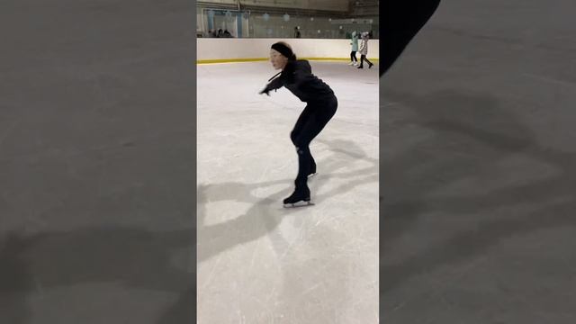Видео шуточное и старое!!! #figureskating #фигурноекатание #iceskating