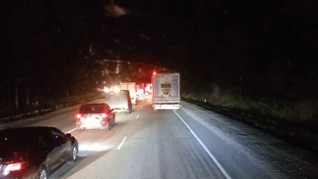Дальнобой по России  Трасса М5 пробки затор суета  Выгрузка в Кисловодске #дальнобой #россия