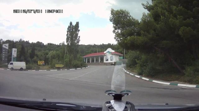Попытка подставы на дороге в Крыму, Украина