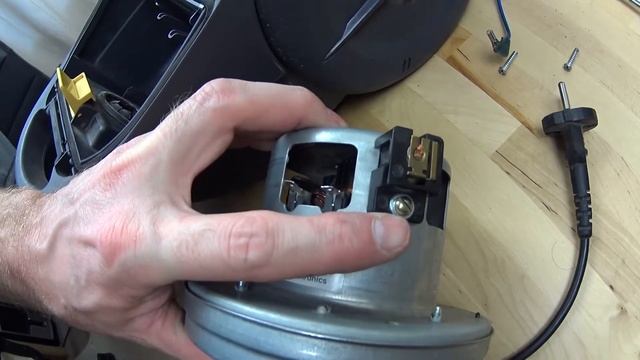 КАК РАЗОБРАТЬ ПЫЛЕСОС и ЗАМЕНИТЬ ДВИГАТЕЛЬ