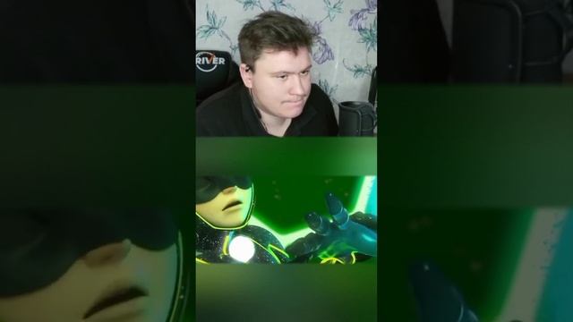 Засунул руку (леди баг и супер кот реакция)