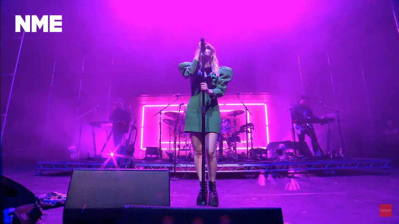 CHVRCHES Live - Asking For A Friend (Bandlab NME Awards 2022)