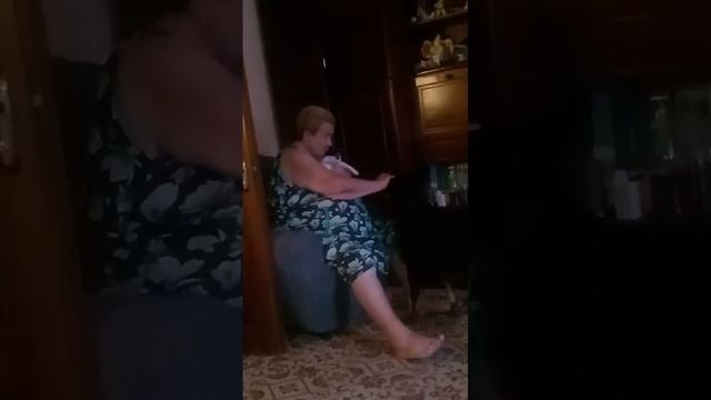 С двумя красавицами