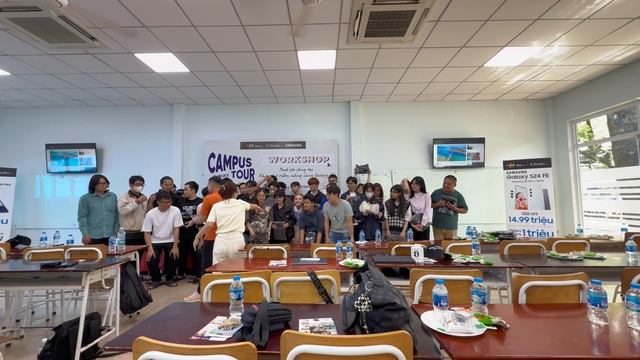 Магазин FPT и Samsung в университете Ту Дау Мот