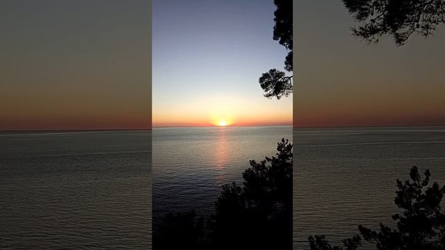 Закат на море
