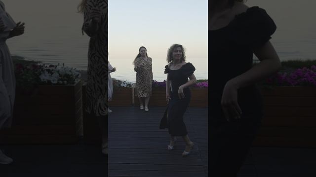 Коммерческое видео для ресторана Ель 3