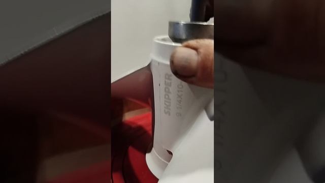 Винт Шкипер 9 1/4*10.