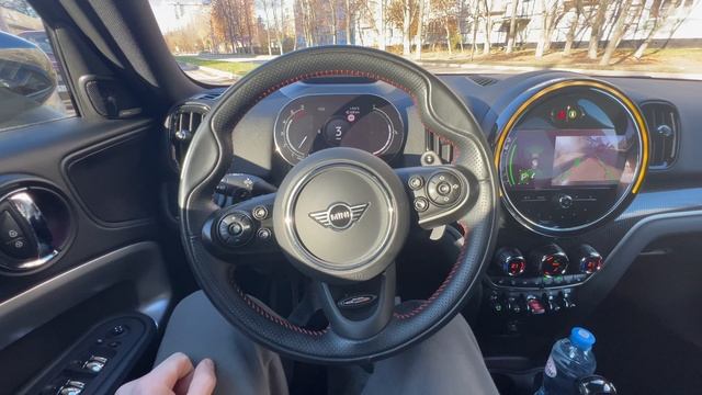 Автопарковка mini countryman 2021