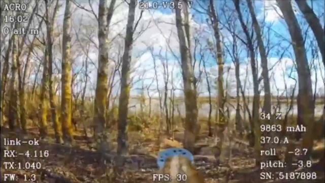 🇺🇦💥☠️⚡FPV-дрон на оптоволокне поразил украинского боевика, вооруженного антидроновым ружьем