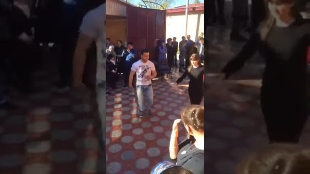 Адам тангев
