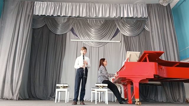 Ж. Конт "Вечер", Л.Бетховен "Немецкий танец"mp4