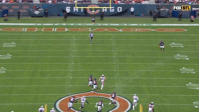 DeAndre Carter ignites Chicago crowd with 38-yard punt return vs. Pats