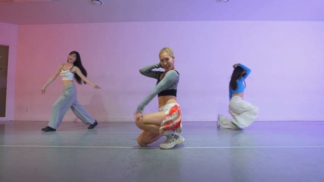 Sabrina Carpenter - Espresso  . JANE KIM Choreography