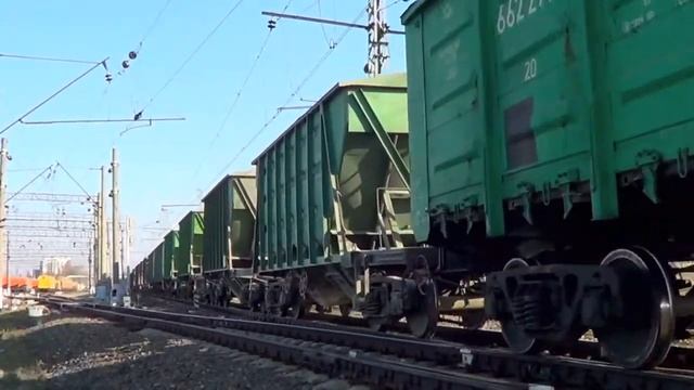 ВЛ10-762 с приветом! грузовым поездом