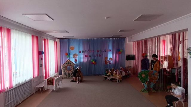 Спектакль в детском саду "МУХА-ЦОКОТУХА" детский сад "Светлячок"