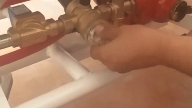 Cleaning of HONEYWELL Pressure Reducer Filter (Training Video Part 3)