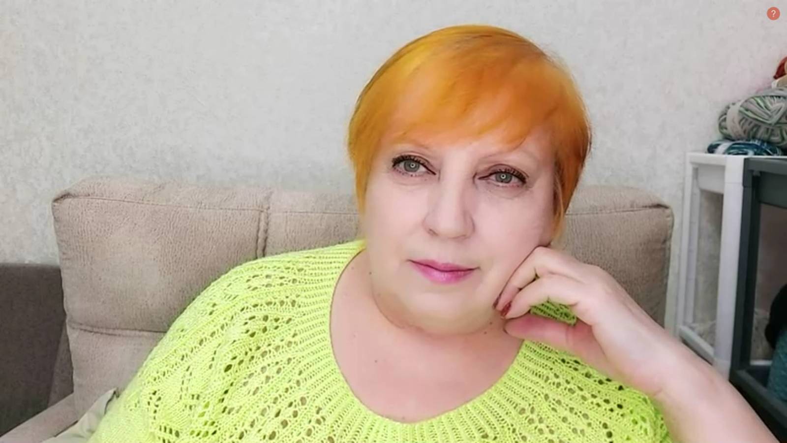 Пряжа дорогая и крутая, но вязать из нее не могу