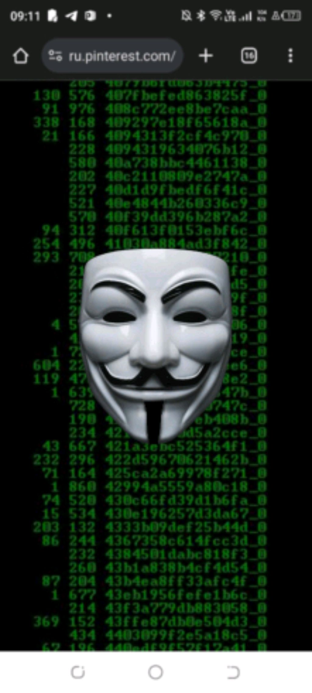 серебряная Анонимус играет в игру Дьявольский снеговик