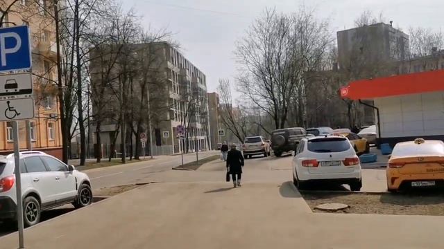 Москва и московские дворики в последний день перед закрытием Москвы в период коронавируса. Можайский