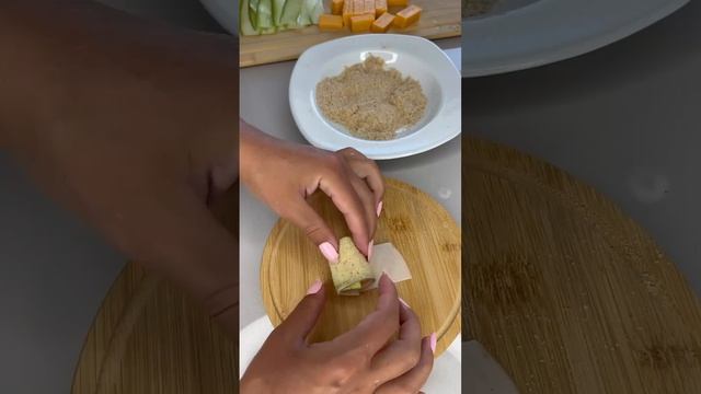 Закуска из кабачка с ветчиной и сыром