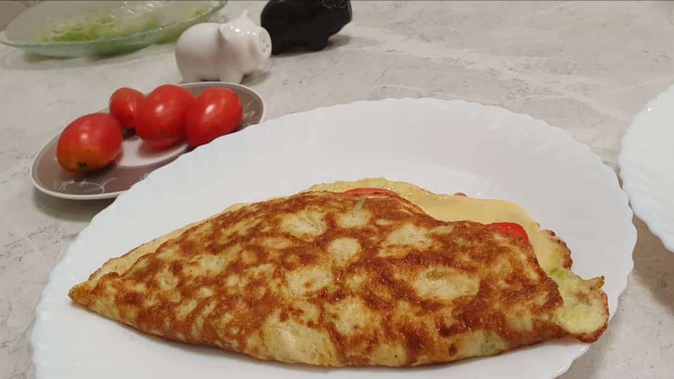 🤗Кабачковые блины с сыром и помидорами, можно подавать на завтрак, обед или ужин.💫