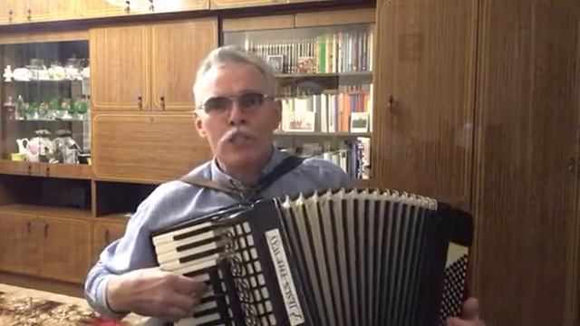 Хоть годами я стар и седой.