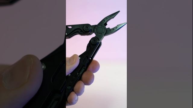 Что скрывает мультитул? Распаковка и честный обзор!