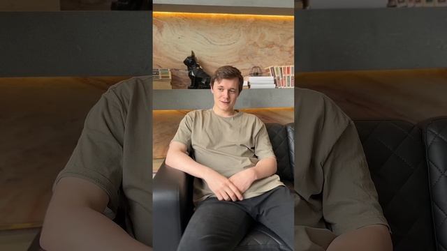 Как выжить в падающем лифте с помощью физики? #физикаегэ #олимпиаднаяфизика #физикаинтересное #школа