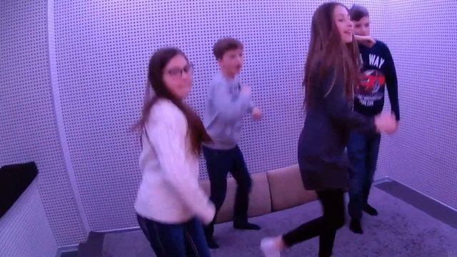 Just Dance. Watch me