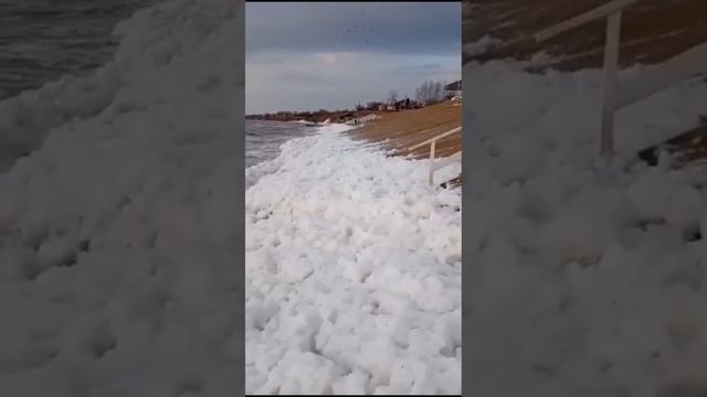 Шторм на озере  Большое  Яровое