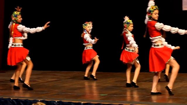 Вавилон 2015 MVI 0103 #upskirt#украинский#танец