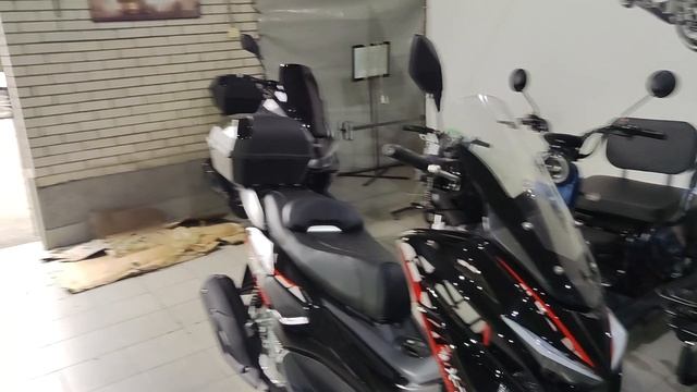 Виталий дочке купил мотоцикл в компании мотобаза.