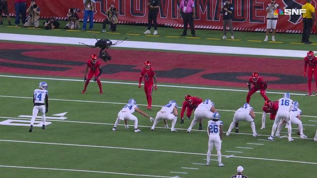 Detroit caps off a great drive with an Amon Ra touchdown to bring them within 3